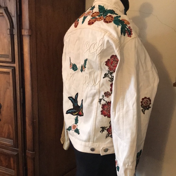 Zara Women “Cooler then you” Embroidered Beaded White Jean Jacket RARE - Picture 7 of 11